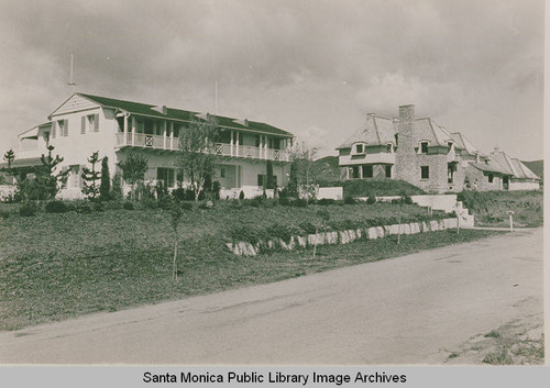 Houses under construction in Pacific Palisades