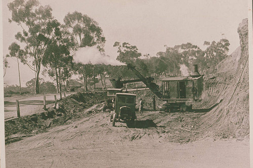 Grading of Chautauqua Blvd. in Pacific Palisades, Calif