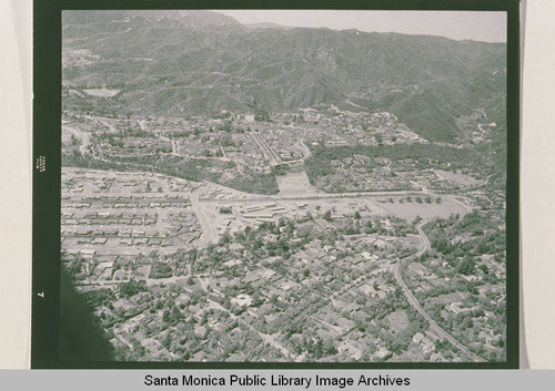 Aerial view of Pacific Palisades, Calif