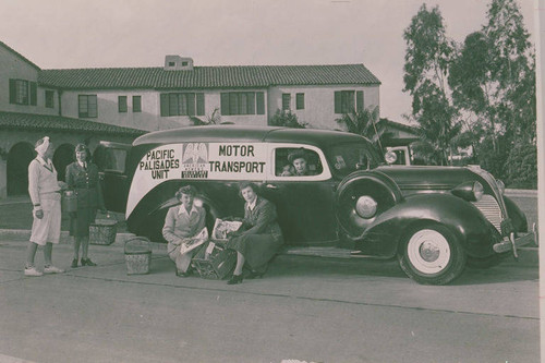 Women volunteers with basket deliveries for soldiers from the Riviera Country Club in Pacific Palisades, Calif