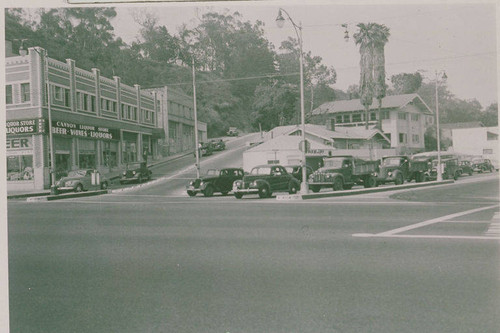 Intersection at Chautauqua Blvd., Channel Road and Pacific Coast Highway