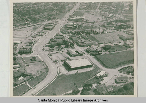 Aerial view of downtown Pacific Palisades, Calif