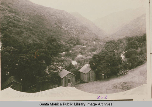 Casitas in Temescal Canyon, Calif