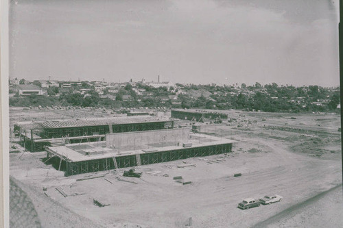 Construction of Pacific Palisades High School in Temescal Canyon, Calif