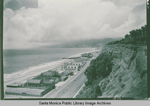 Gold Coast beach homes along the coast in Santa Monica, Calif