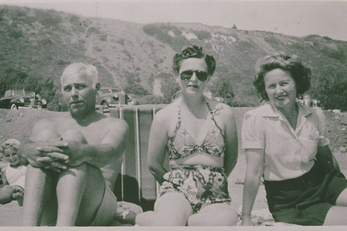 Jack Sauer and family at the beach