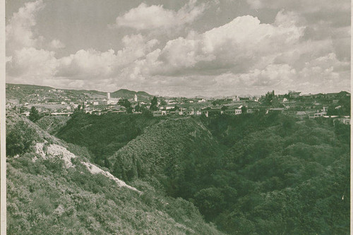 Lower Temescal Canyon with houses in the background