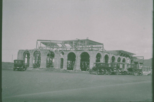 Construction of the Pacific Palisades Business Block