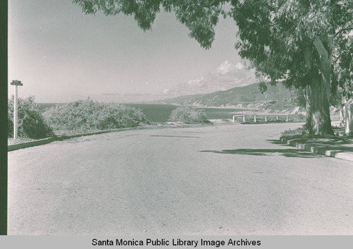 Via de Las Olas before the 1958 landslide in Pacific Palisades