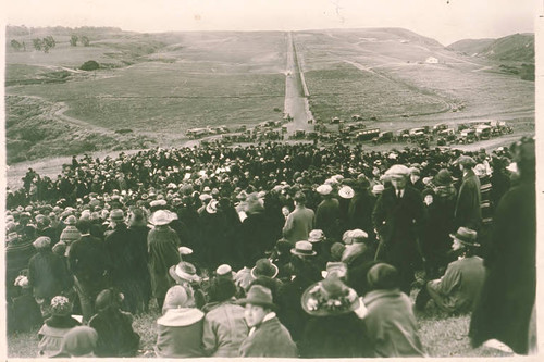 Crowd gathered at Peace Hill, site of the Easter Sunrise Services, Pacific Palisades, Calif