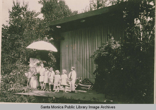 "Children of Ages" pageant in Rustic Glen, Temescal Canyon, Calif