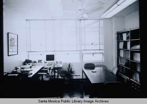 Interior second level office 2605 detail view, facing north, Rand Corporation Headquarters, 1700 Main Street, Santa Monica, Calif