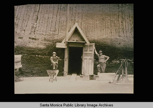 Tunnel into the palisades, Santa Monica, Calif