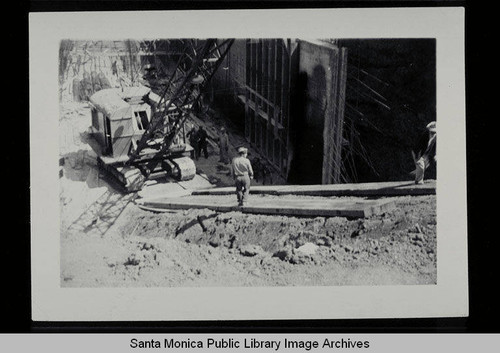 Excavating the San Vicente Reservoir on March 24,1949