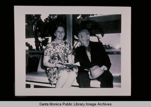 Stairway of the Stars Award recipient, Stanton MacDonald-Wright, with Carolyn Bartlett Farnham at the Santa Monica Civic Auditorium