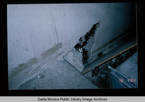 Northridge earthquake damage, Santa Monica Public Library, Main Library, January 17, 1994