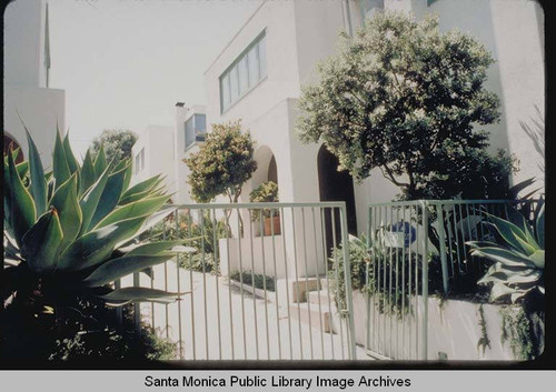 Horatio West Court, 140 Hollister, Ocean Park, Santa Monica, Calif