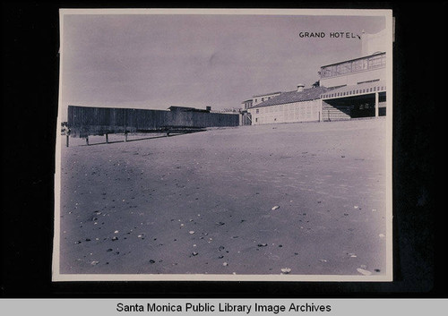 Tide studies in front of the Grand Hotel south of the Santa Monica Pier with tide 0.5 feet at 12:45 AM on December 15, 1937