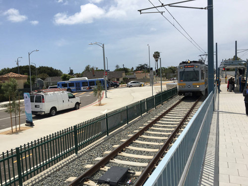 Eastbound train approaching Metro Line Westwood/Rancho Park station, May 20, 2016