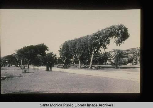 Ocean Avenue and Palisades Park, Santa Monica, Calif