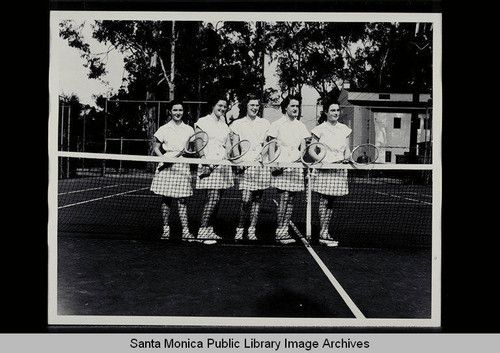 Tennis group portrait in Santa Monica, Calif., March 11, 1950