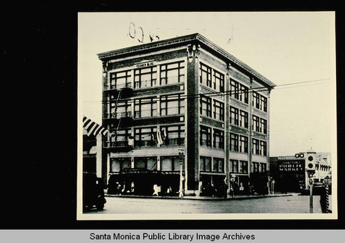 Tegner Building on the corner of Santa Monica Blvd. and Fourth Street, Santa Monica, Calif