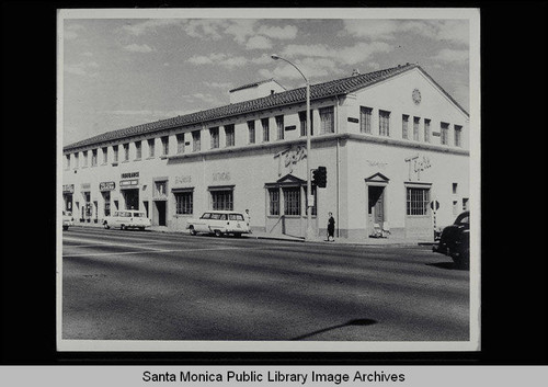 Tip's Restaurant, 1201 Fourth Street (corner of Fourth and Wilshire Blvd.) Santa Monica, Calif