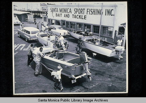 Santa Monica Sport Fishing Bait and Tackle on the Santa Monica Pier