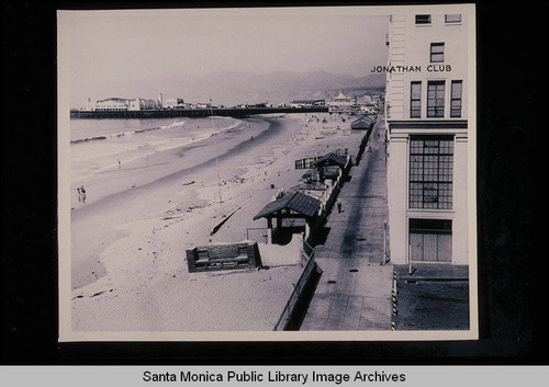 Tide studies looking north to the Santa Monica Pier with tide 0.8 feet at 1:20 PM on March 4, 1938