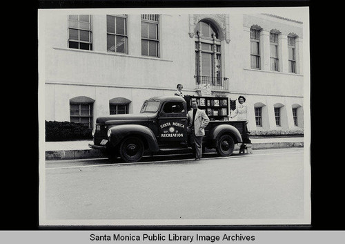 Santa Monica Recreation Department Book Mobile, June 29, 1950