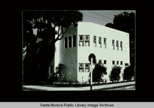 New building on the southeast corner of Sixth and Bay Streets, Ocean Park, Calif