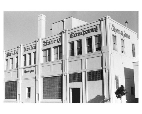 Edgemar Farms building on Main Street in Santa Monica, Calif