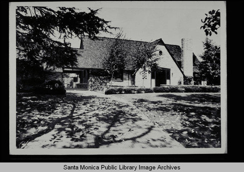 Mrs. W.S. Warfield residence, 2201 La Mesa Drive, Santa Monica, Calif