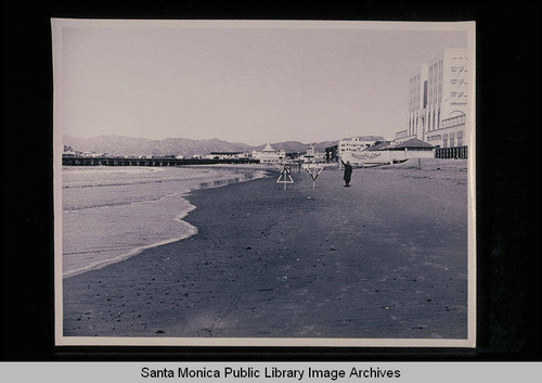 Tide studies with high tide markers looking north to the Santa Monica Pier (targets pointing upward are the 1921 mean high tide line) with tide 1.9 feet on February 9, 1939 at 10:10 AM