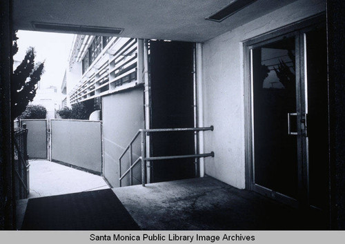 Exterior west side entry detail, view, facing northwest, Rand Corporation Headquarters, 1700 Main Street, Santa Monica, Calif