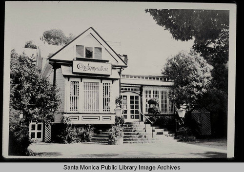 Queen Anne cottage with Conglomeration sign, 1437 Sixth Street, Santa Monica, Calif