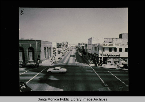 Third Street looking south from Santa Monica Blvd