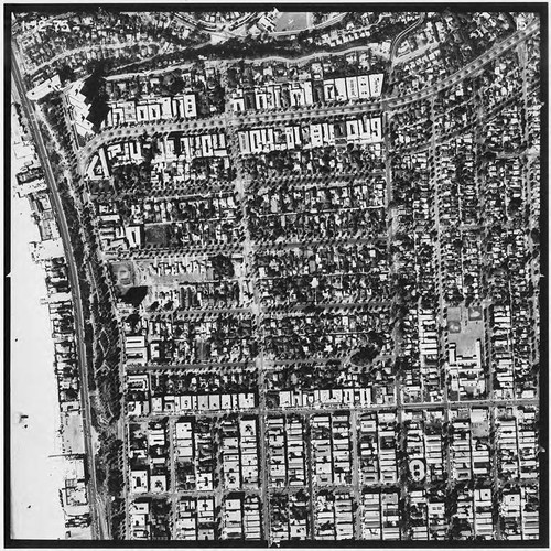 Aerial survey of Santa Monica north to south from Santa Monica Canyon to the Interstate 10 Freeway (Image #15, 1 inch=500 feet) flown January 1, 1975