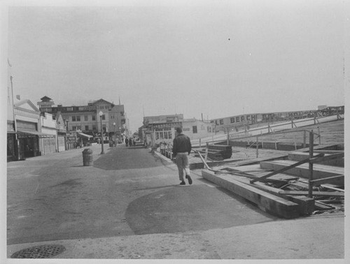 Repairs to a retaining wall on the Promenade near Santa Monica Pier and the Muscle Beach Bath House , March 26, 1956