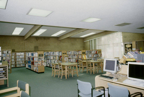 Interior of the Montana Avenue Branch Library at 1704 Montana Avenue in Santa Monica before the 2001-02 remodel designed by Architects Killefer Flammang