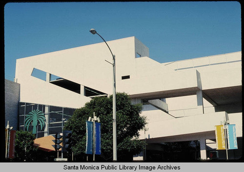 Santa Monica Place from Colorado Avenue