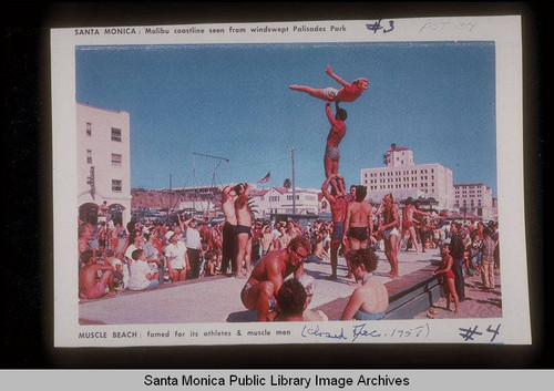 Brochure "Greetings from Santa Monica California" Muscle Beach