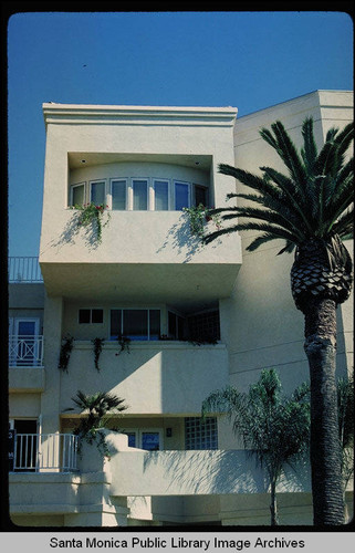 Surfwood Building, 1543 Seventh Street, Santa Monica, Calif., built in 1990