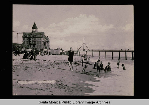 Arcadia Hotel and the Southern Pacific Railroad Wharf, Santa Monica, Calif