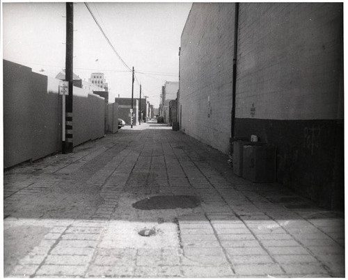 Third alley sorth of Arizona Avenue in Santa Monica, March 26, 1957