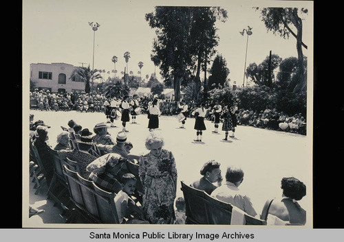 Santa Monica Recreation Department Fair in Lincoln Park, July 18, 1954