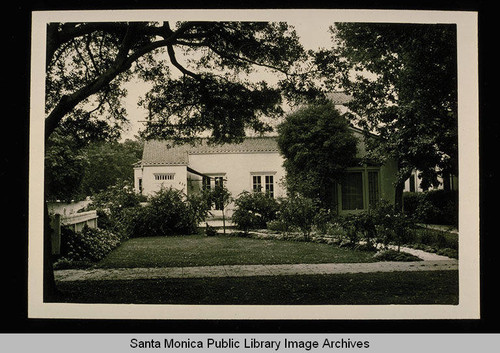 238 Palisades Avenue (Lot 52 Block A) Santa Monica, Calif. owned by Tom W. Bawling