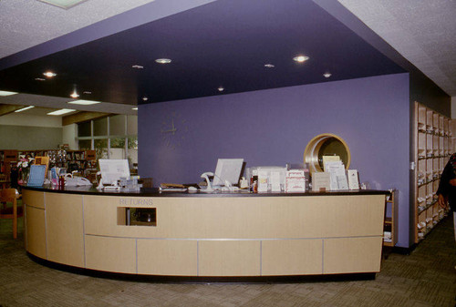 Interior of the Montana Avenue Branch Library at 1704 Montana Avenue in Santa Monica showing the 2001-02 remodel designed by Architects Killefer Flammang