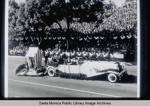 Santa Monica City Float Pasadena Tournament of Roses entry for 1979 (Third Place Class A-6)