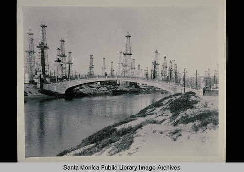 Venice Del Rey Beach, Venice, Calif., with oil wells